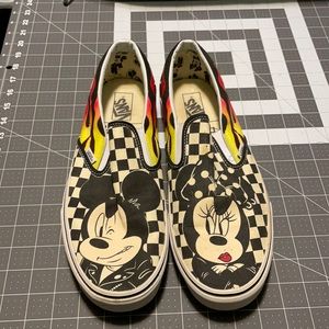 Vans X Disney men’s shoes